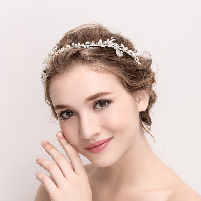 Headpiece/Crowns & Fenduchs Beautiful