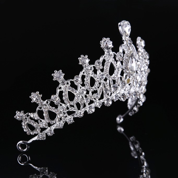 Headpiece/Crowns & Fenduchs Glamourous