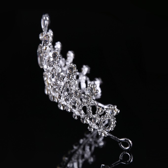 Headpiece/Crowns & Fenduchs Glamourous