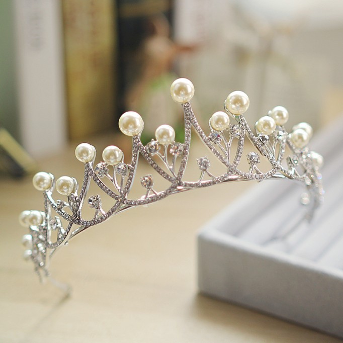 Headpiece/Crowns & Fenduchs Elegant
