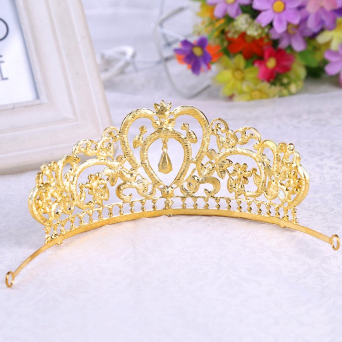 Headpiece/Crowns & Fenduchs Glamourous