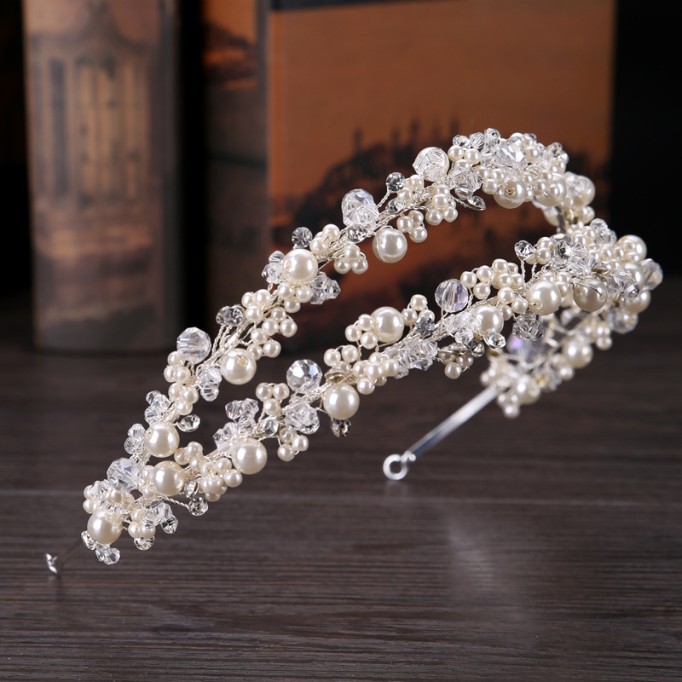 Headpiece/Crowns & Fenduchs Beautiful