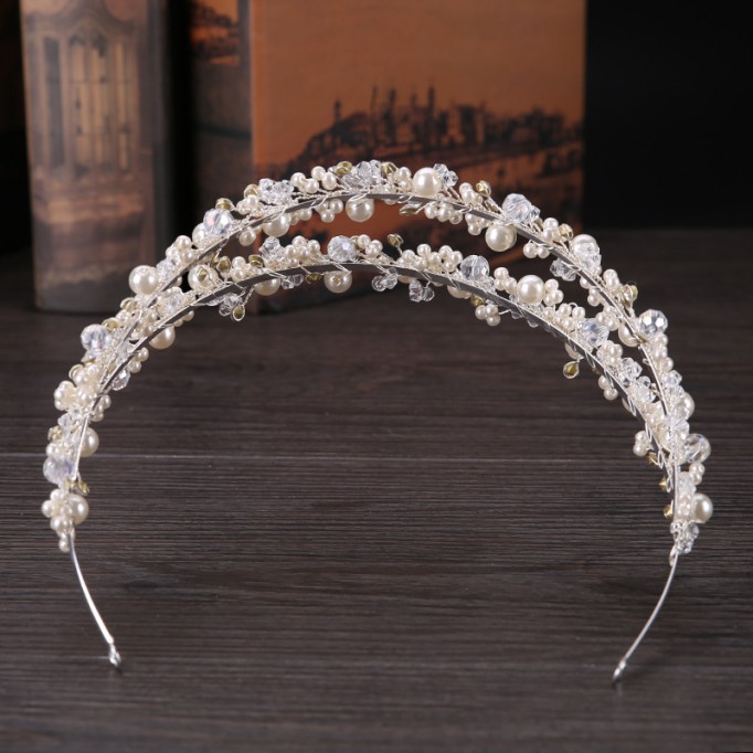 Headpiece/Crowns & Fenduchs Beautiful