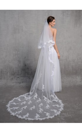 Two-tier Lace Applique Edge Chapel Bridal Veils With Lace