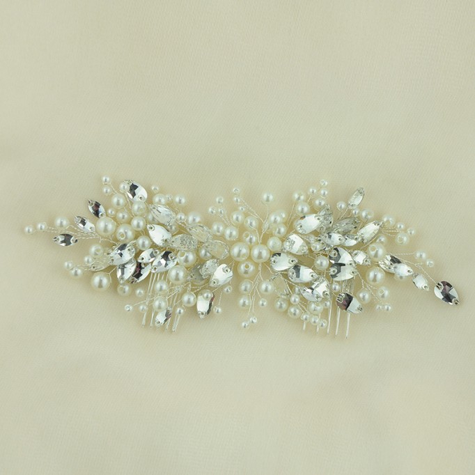Combs & Barrettes/Headpiece Amazing With Venetian Pearl (Sold in single piece)