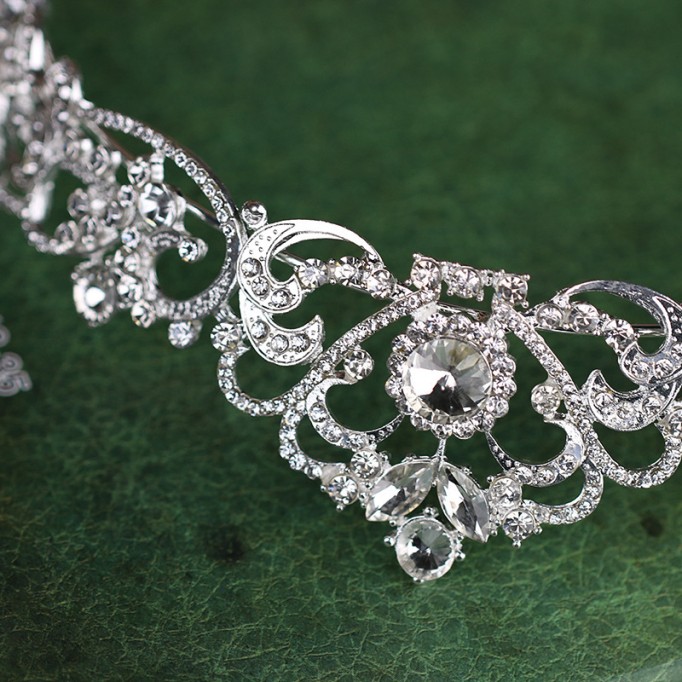 Headpiece/Crowns & Fenduchs Amazing (Sold in single piece)