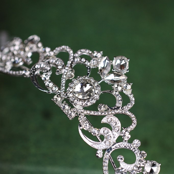 Headpiece/Crowns & Fenduchs Amazing (Sold in single piece)