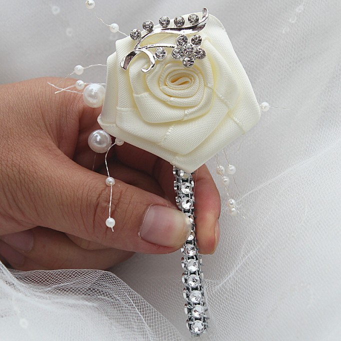 Classic Free-Form Satin Boutonniere (Sold in a single piece) -