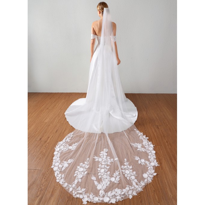One-tier Chapel Bridal Veils With Lace