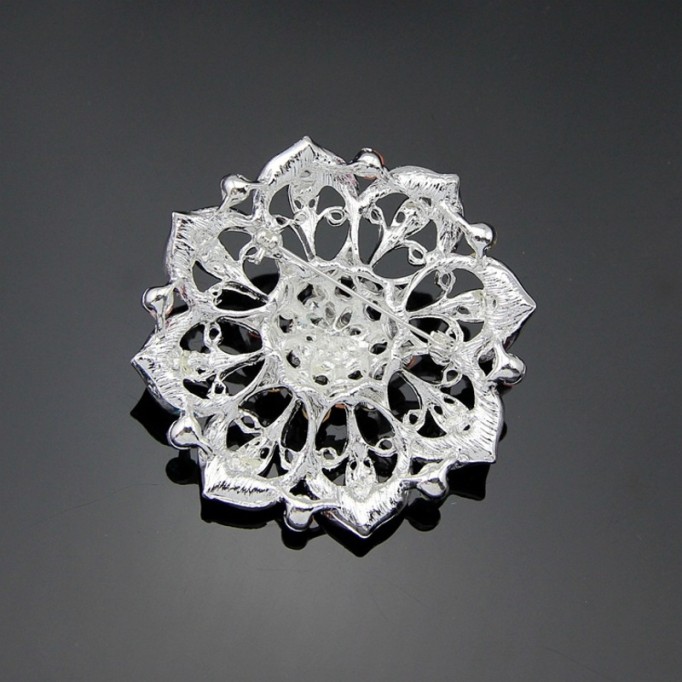 Ladies' Fancy Alloy With Irregular Rhinestone Brooch