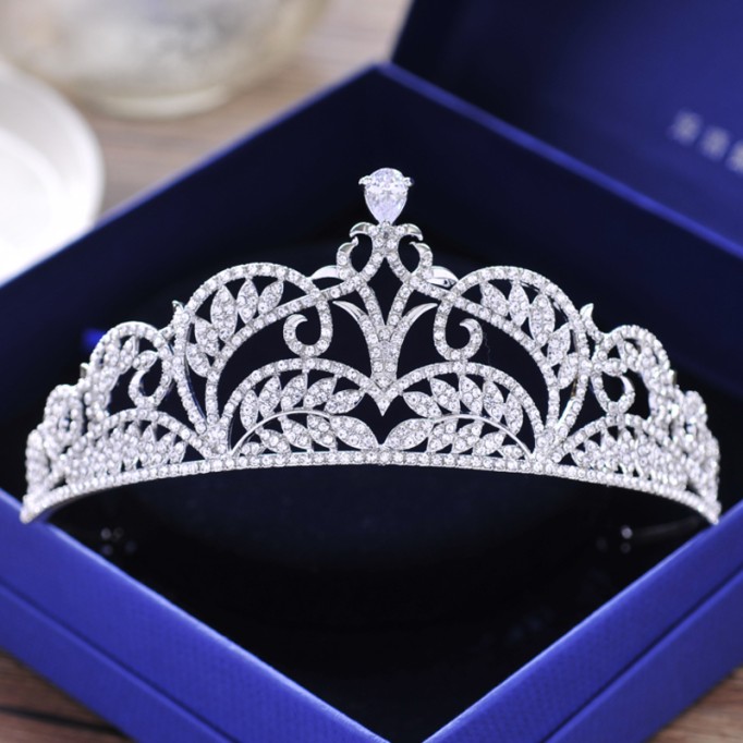 Headpiece/Crowns & Fenduchs Glamourous (Sold in single piece)