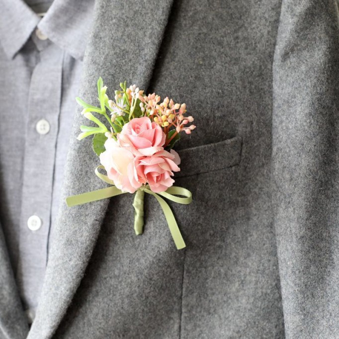 Low-key Free-Form Silk Flower Boutonniere -