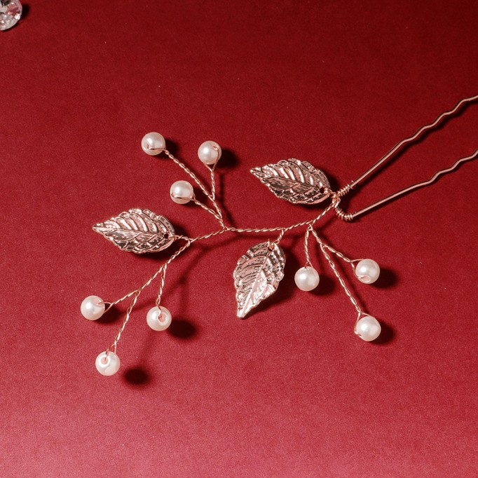 Combs & Barrettes/Headpiece Beautiful With Venetian Pearl (Sold in single piece)
