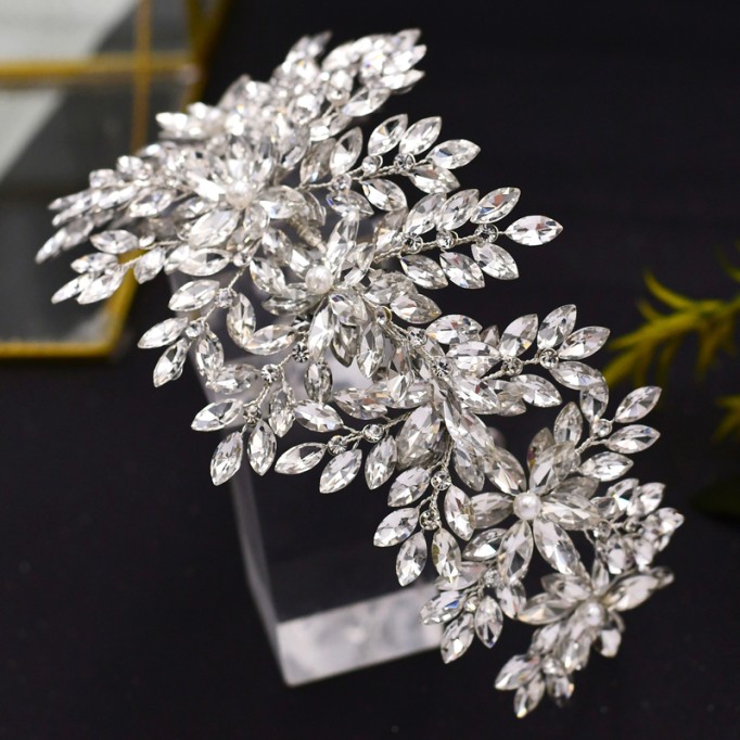 Headpiece/Crowns & Fenduchs Beautiful (Sold in single piece)