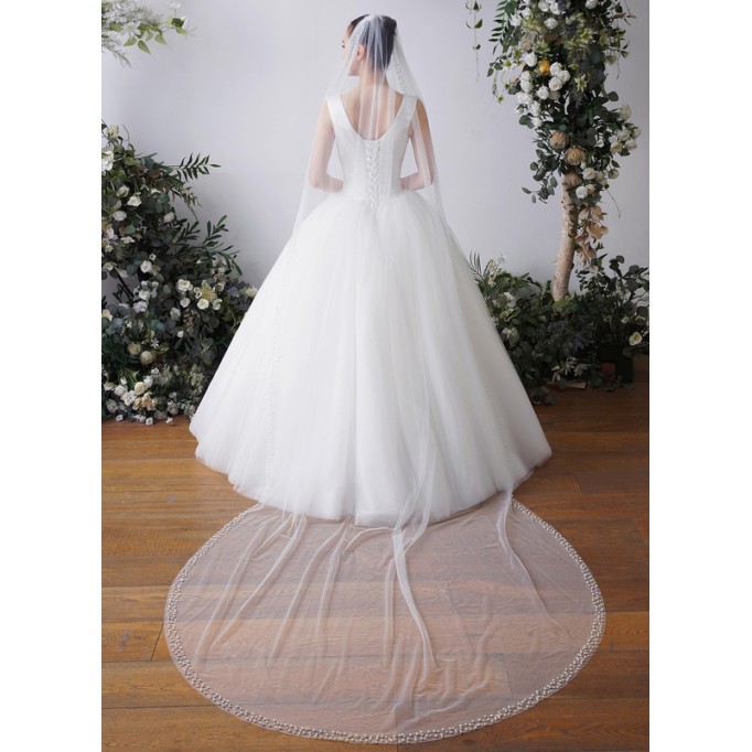 One-tier Pearl Trim Edge Chapel Bridal Veils With Faux Pearl