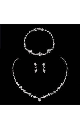 Ladies'/Couples' Elegant/Fashionable/Classic Alloy With Irregular Cubic Zirconia Jewelry Sets For Her