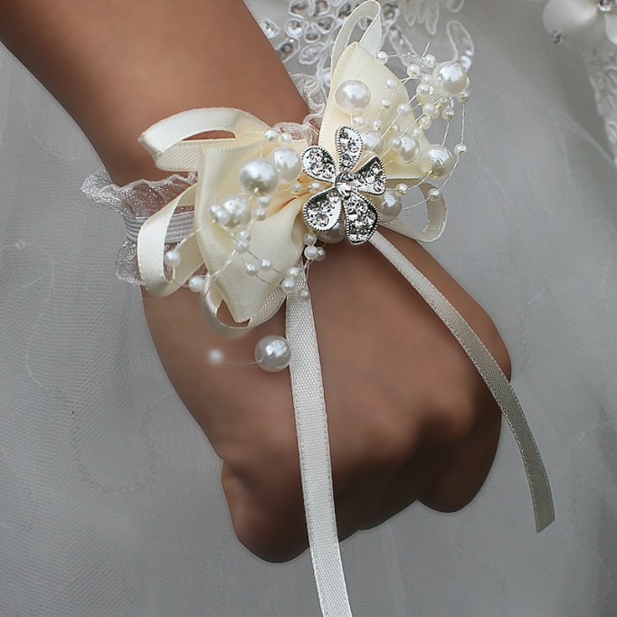 Pretty/Fancy/Fascinating/Graceful Free-Form Satin Wrist Corsage -