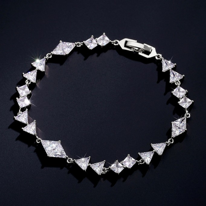 Elegant/Beautiful/Classic Alloy With Irregular Cubic Zirconia Bracelets