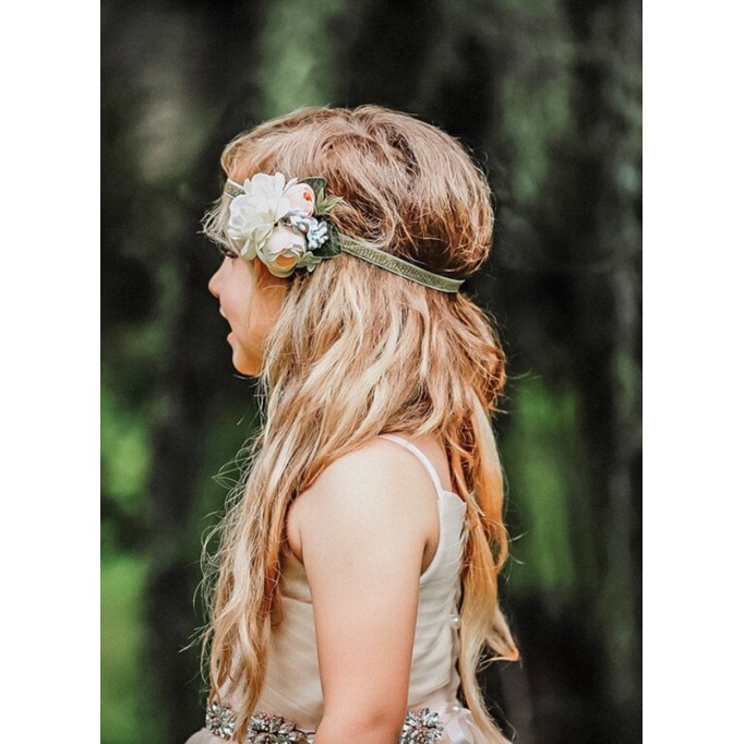 Flower Girl Foam/Plastic/Elastic/Silk Flower Fenduchs With Ribbon/Petals