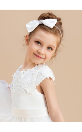 Flower Girl Satin/Polyester Fenduchs With Rhinestones
