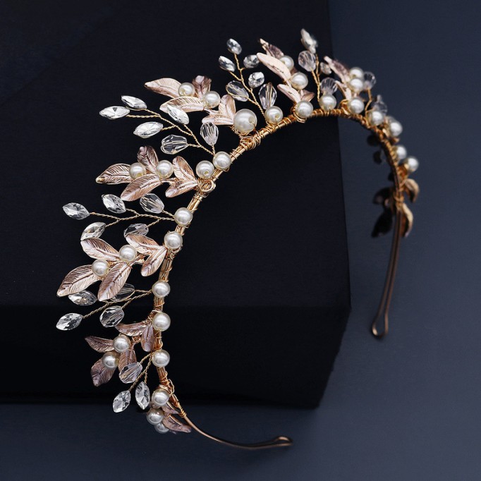 Headpiece/Crowns & Fenduchs Pretty