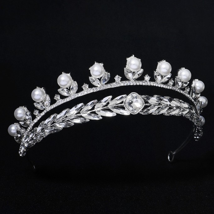 Headpiece/Crowns & Fenduchs Pretty
