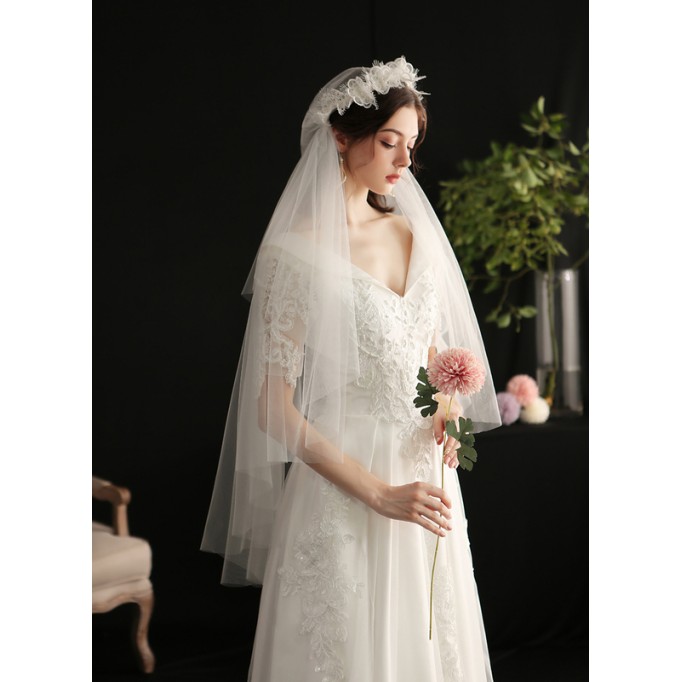 One-tier Cut Edge Fingertip Bridal Veils With Lace